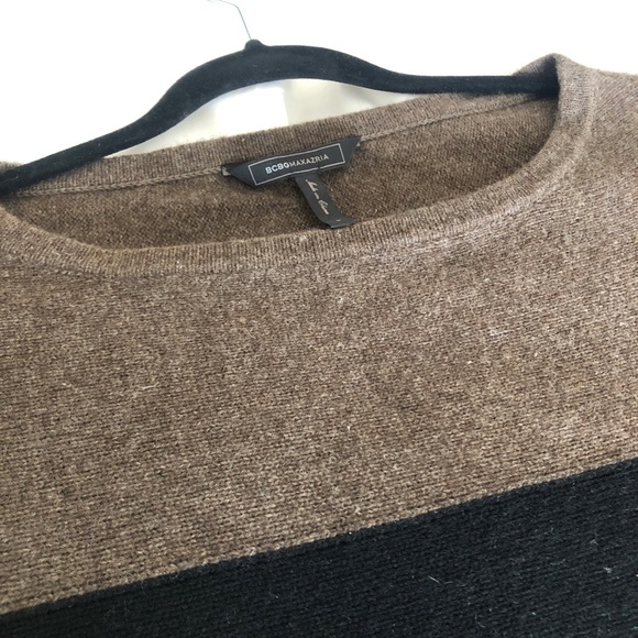 BCBG sweater - Picture 3 of 8